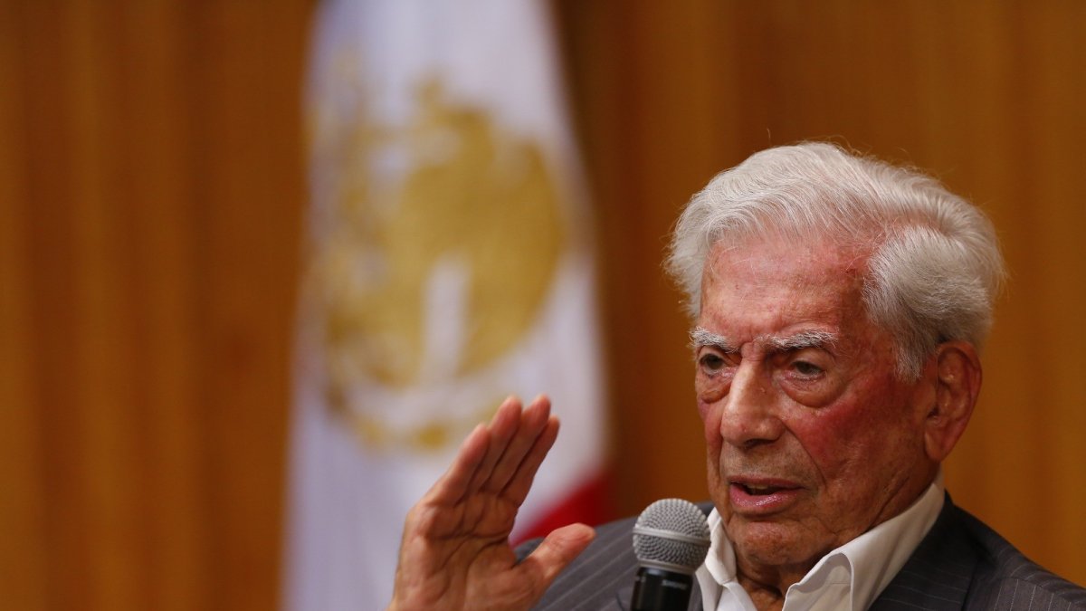Lanzamiento. El conocido escritor hispanoperuano, Mario Vargas Llosa.