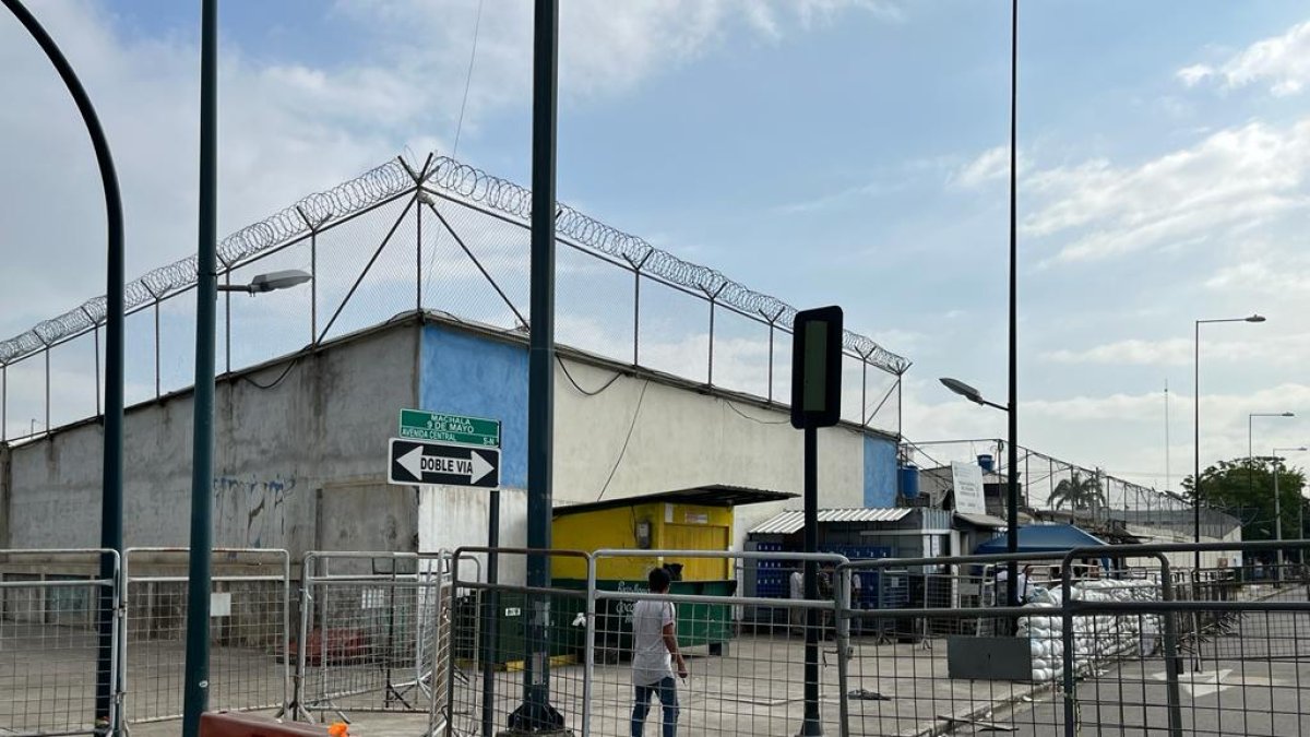 Las actividades en la cárcel de Machala están paralizadas por la huelga de hambre y la retención de los guías.