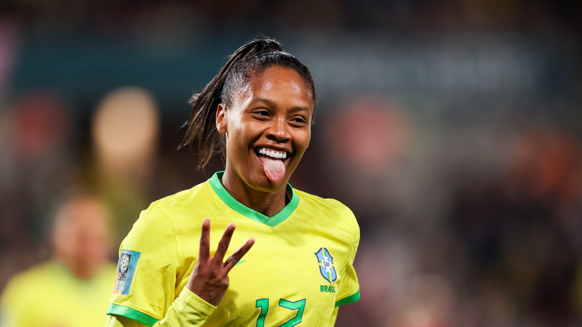 Borges tuvo una noche soñada y marcó un 'Hat trick' en Adelaida.