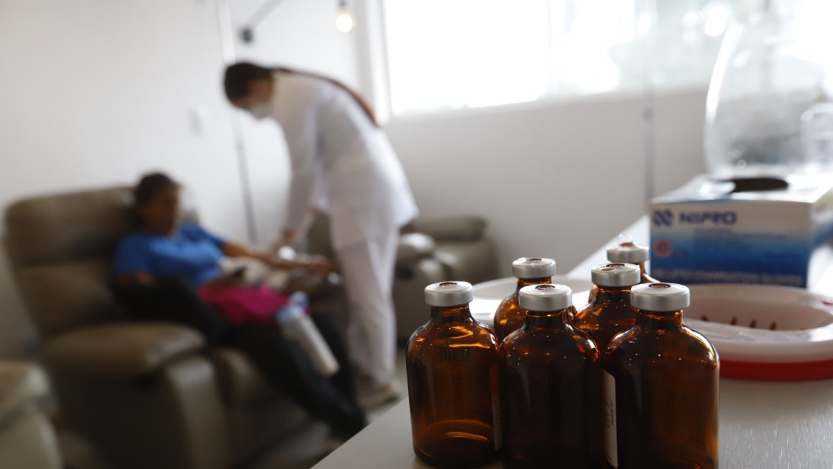 Servicio. La atención se realiza con insumos, generalmente, de afuera.