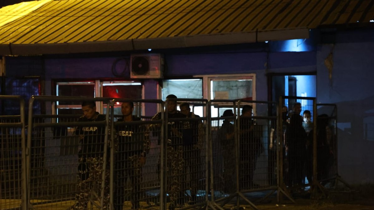 La Policía se encontraba resguardando el lugar.