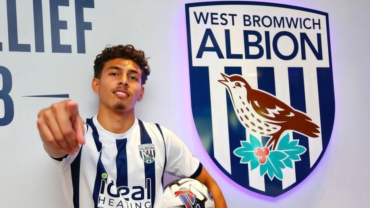 Sarmiento jugará en el West Bromwich Albion de la Football League Championship.