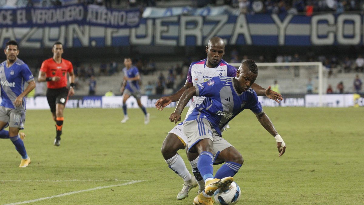 Miller Bolaños es el goleador de Emelec, con 10 tantos.