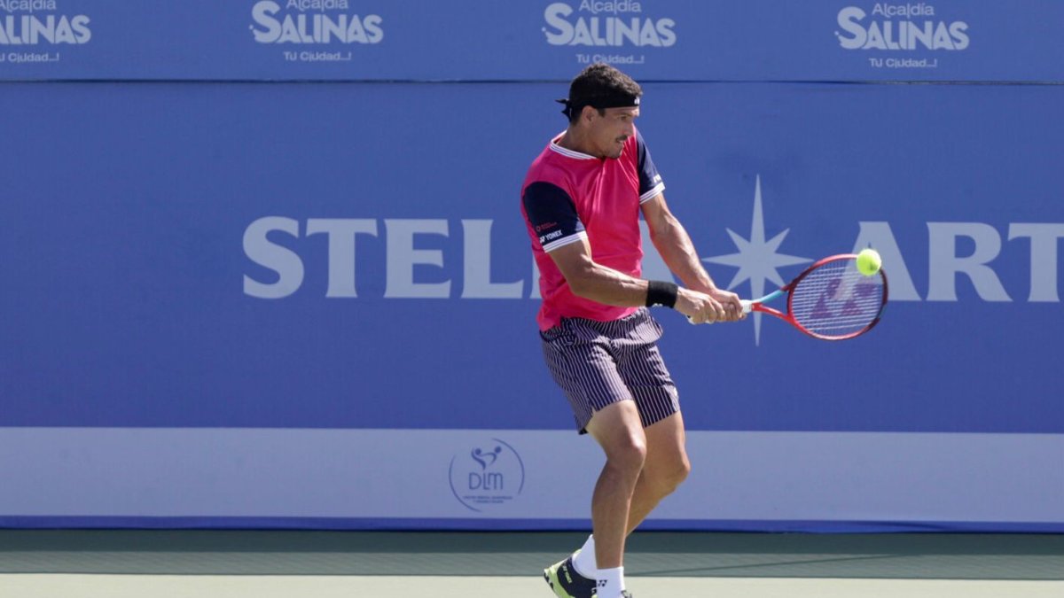 Gómez venció a Lama por parciales de 7-6 (4) y 6-2. Hoy va ante Omar Jasika.