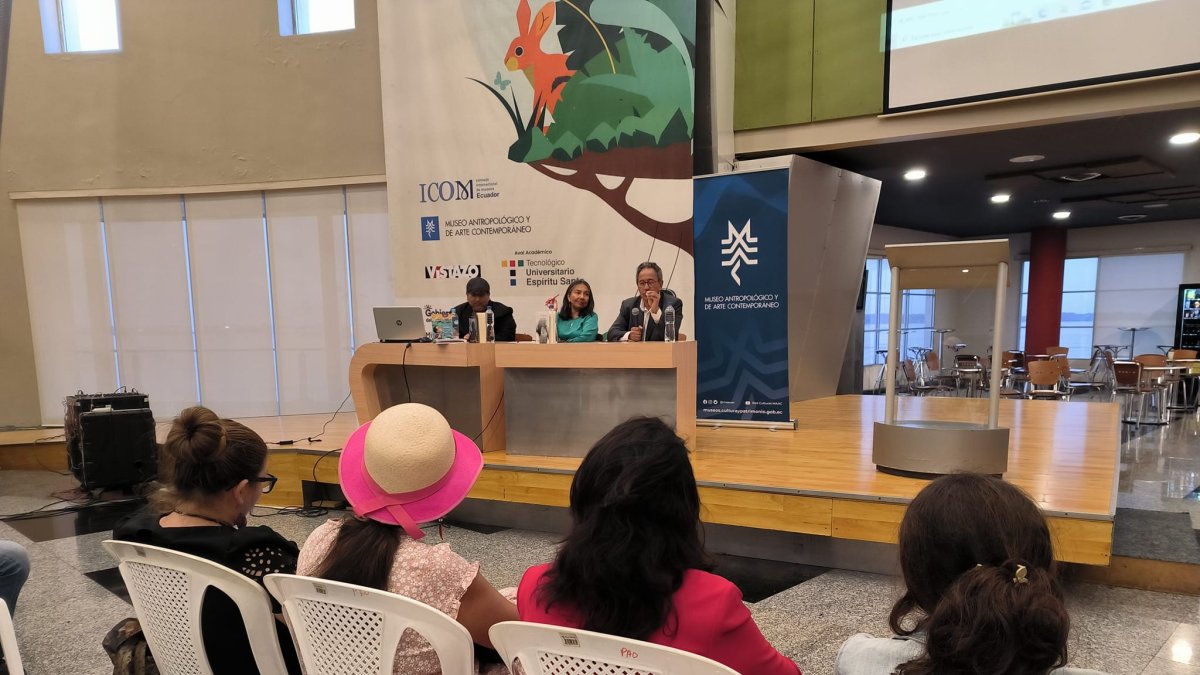 El programa lo conduce Clara Medina y se desarrolla desde las 17:30 de este miércoles.