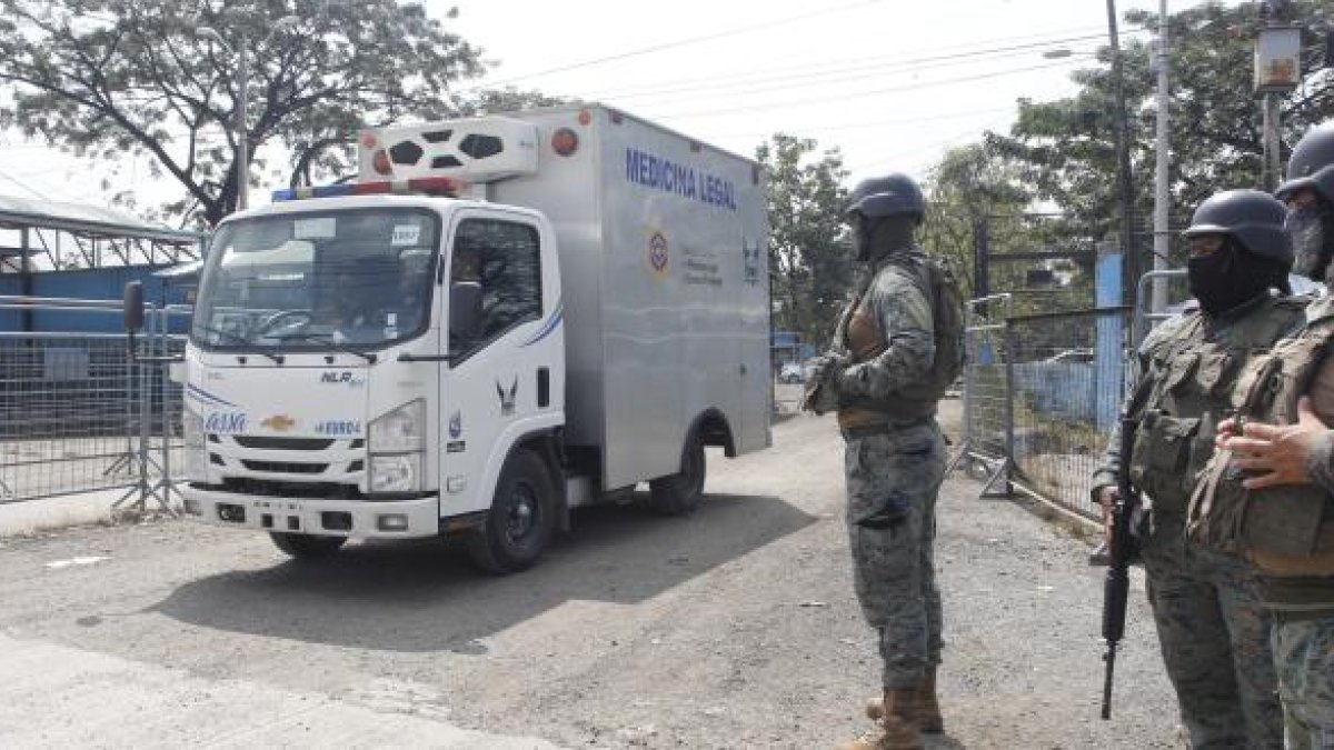 Los restos levantados fueron trasladados al Laboratorio de Criminalística y Ciencias Forenses, de Guayaquil