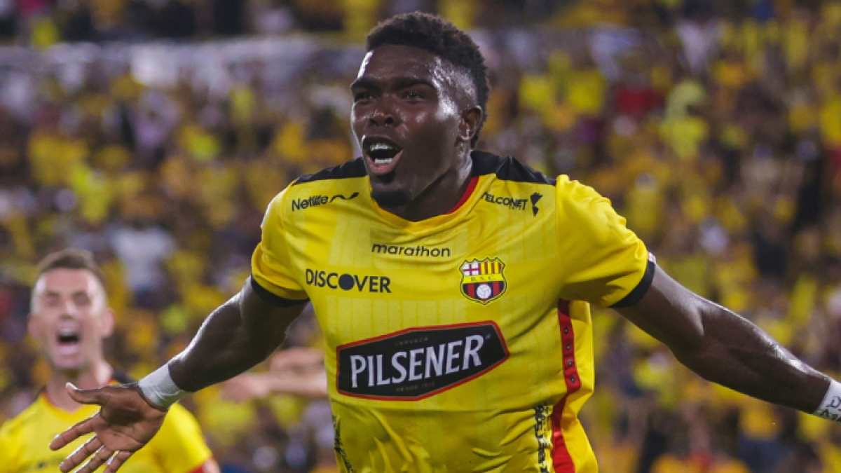 El volante ecuatoriano Michael Carcelén militó en Barcelona entre 2021 y 2022.