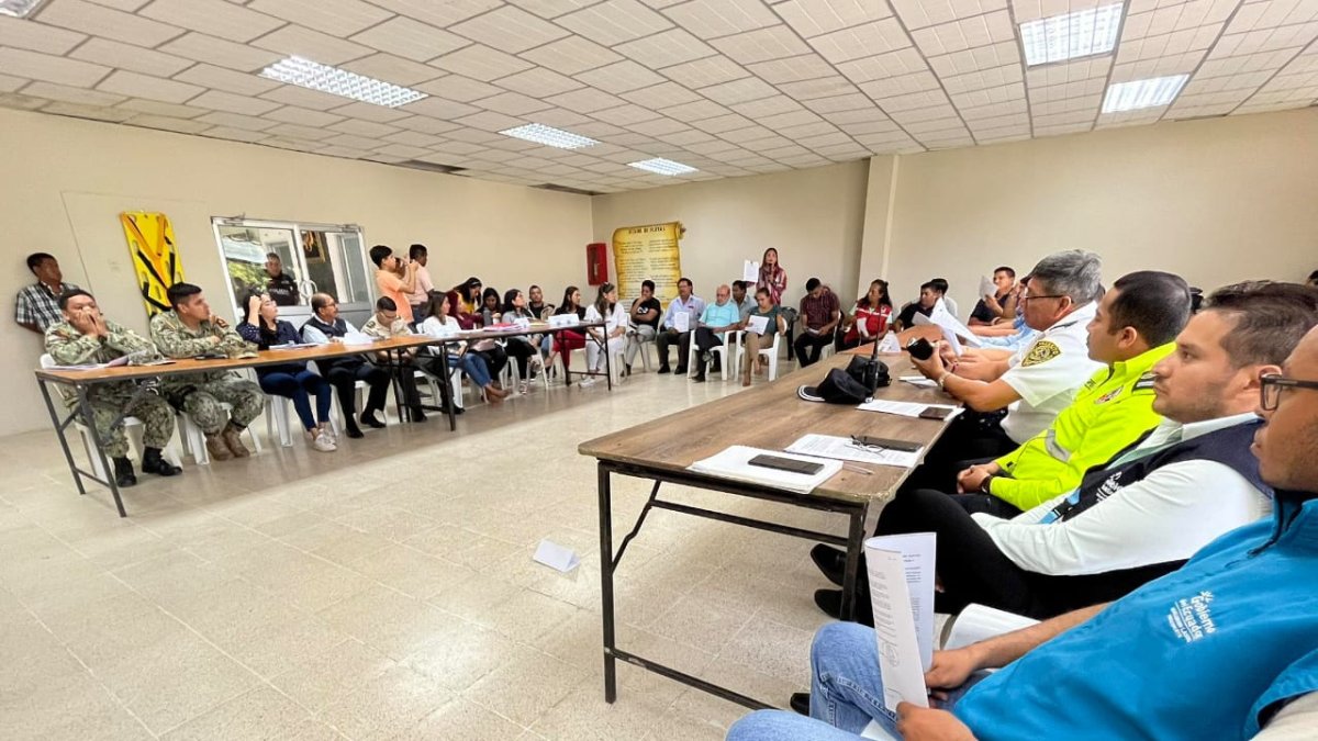 La medida fue tomada este 27 de julio en una reunión con el COE cantonal.