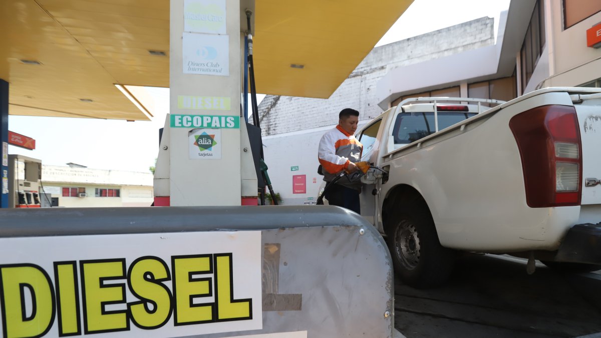 El Gobierno busca controlar la venta ilegal de diésel subsidiado en el país.