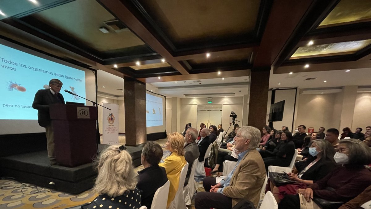 Quito. El mexicano Antonio Lazcano, en una conferencia previa a la cita internacional que abre este domingo 30 de julio de 2023.