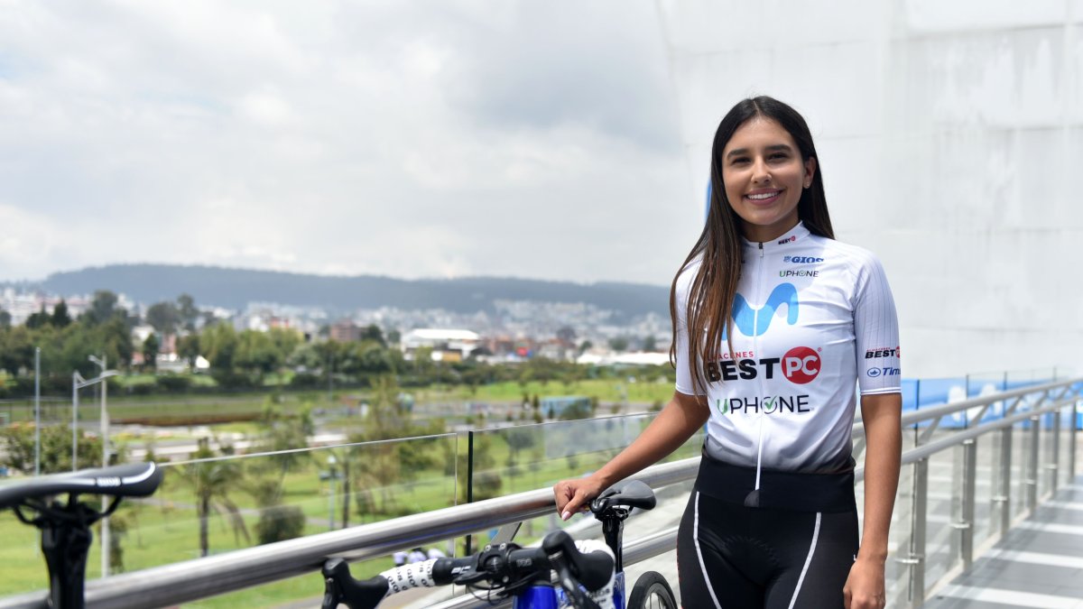 Natalia Vásquez, del equipo Movistar Best PC, asumió el liderato de la Copa FEC.