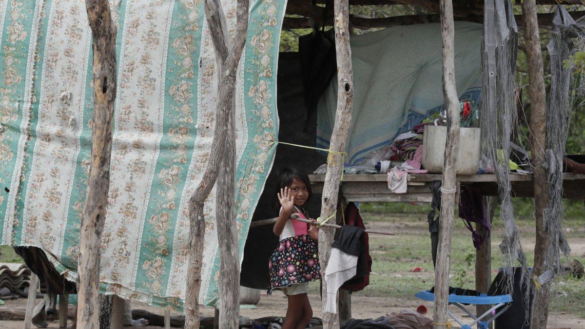 Condiciones de vida. Una niña wayúu en su casa, en la comunidad El Ahumao, en zona rural de Riohacha, en el departamento de La Guajira.