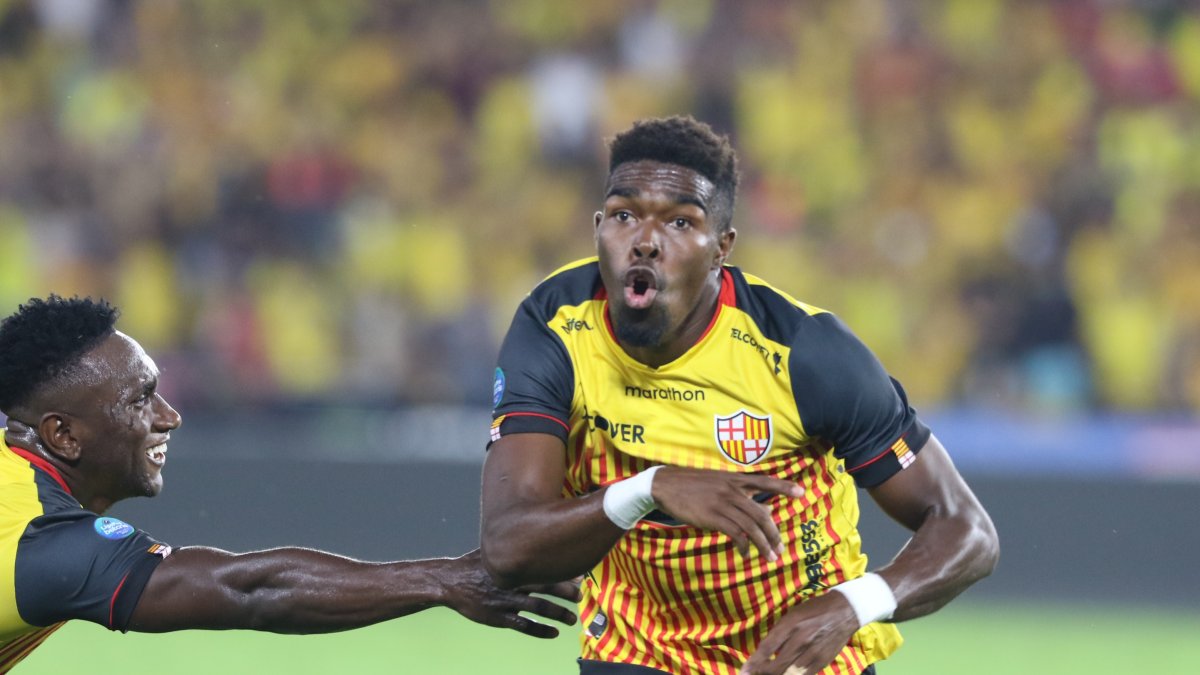 Carcelén le marcó a Emelec en el Clásico del Astillero del 11 de mayo de 2022.