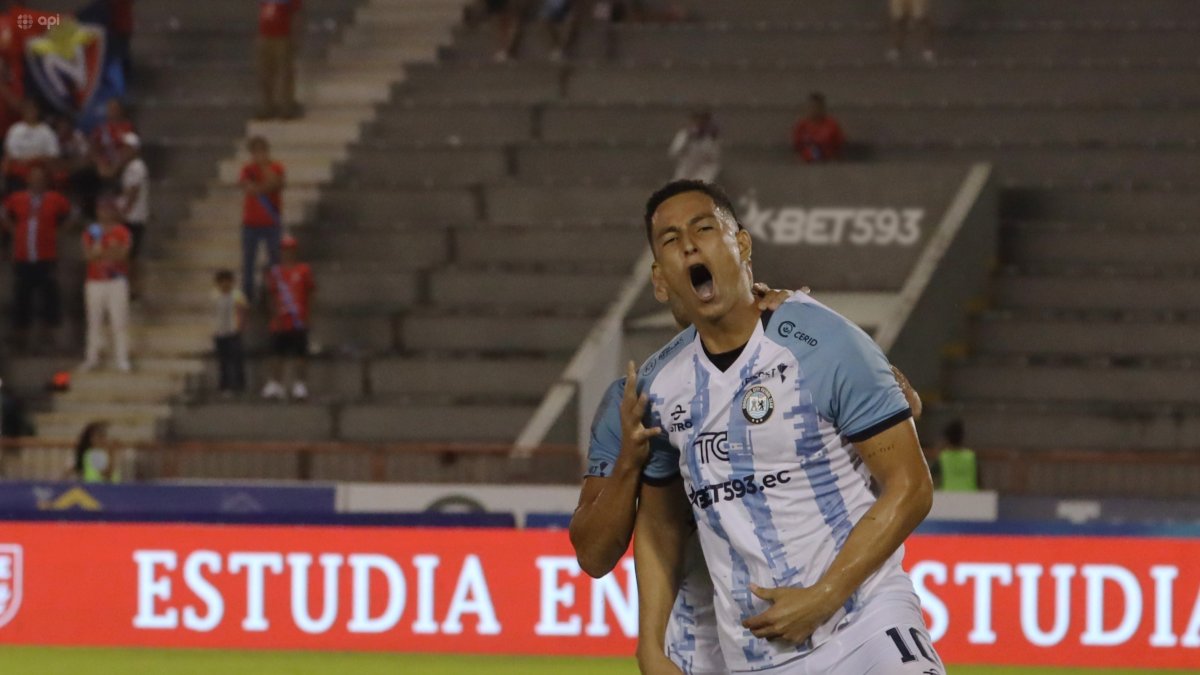 Miguel Parrales es el goleador de la LigaPro, con 16 tantos.