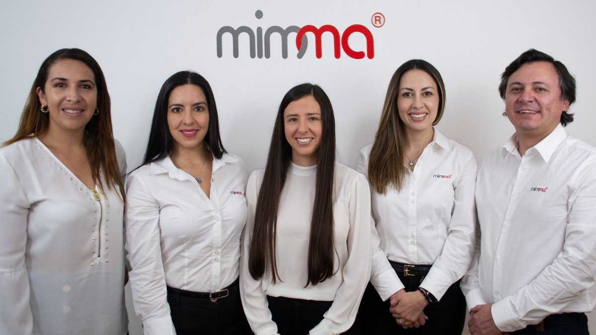 Ejecutivos.- Parte del personal de la empresa Mimma.