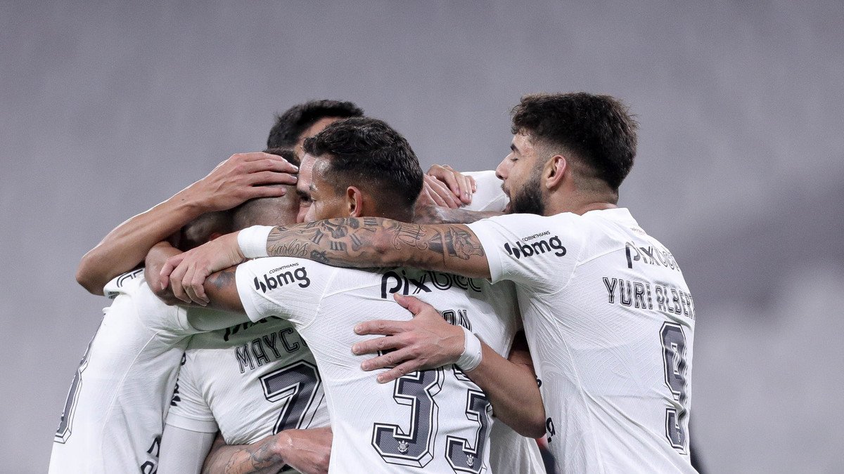 En su último duelo, Corinthians venció 3-1 al Vasco da Gama.