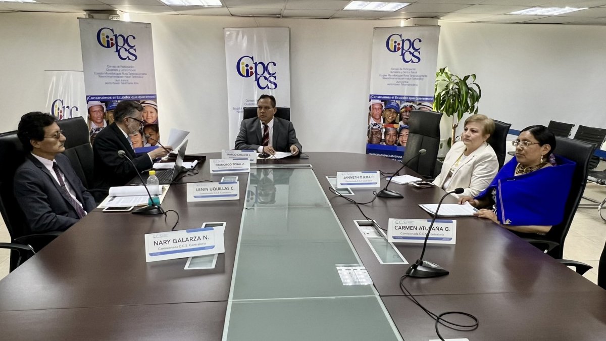 Audiencia. La comisión ciudadana para elegir al nuevo contralor sesionó este lunes 31 de julio para resolver impugnaciones.