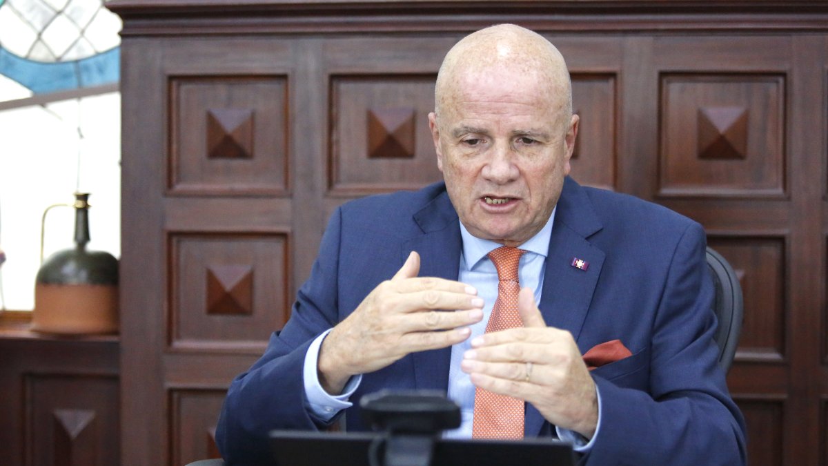 El Vicepresidente de la República, Alfredo Borrero, es también quien preside el Gabinete Sectorial de la Salud.