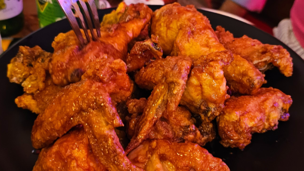 El pollo frito coreano o K-Chicken, no tiene competencia. Se extiende por Estados Unidos y Latinoamérica.