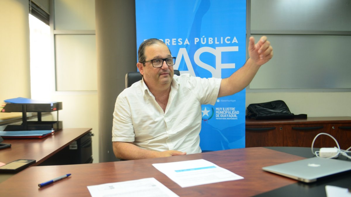 Camilo Samán, gerente general de la DASE, es ingeniero comercial, fue Gobernador del Guayas y presidente del directorio de la Corporación Financiera Nacional (CFN)