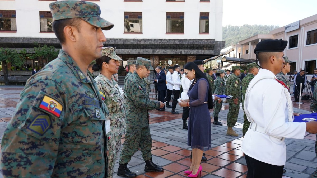 Este 2 de agosto se desarrolló un acto simbólico de entrega en el Ministerio de Defensa, en Quito.
