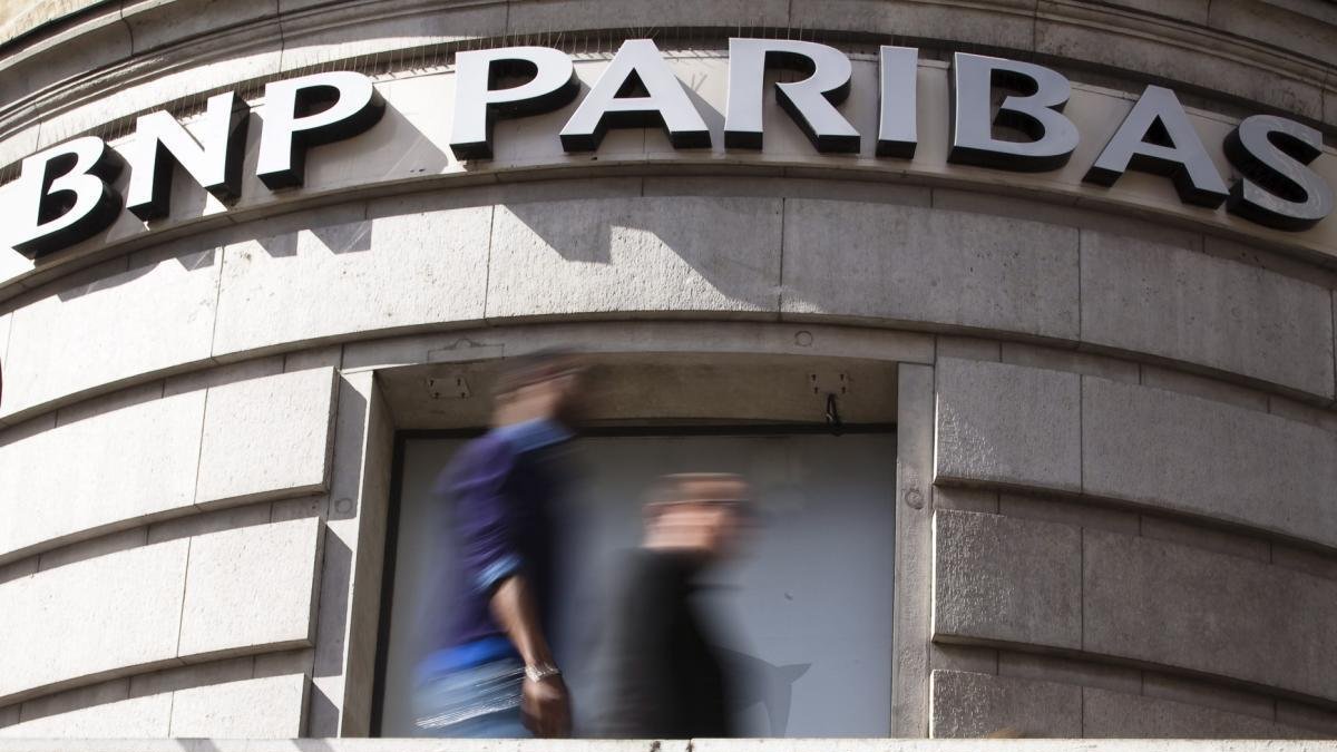 Agencia.- Uno de los edificios del banco francés BNP Paribas.