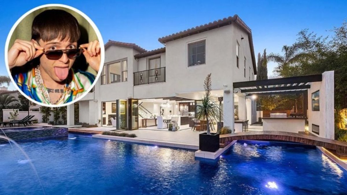 Así es la lujosa mansión de Peso Pluma.