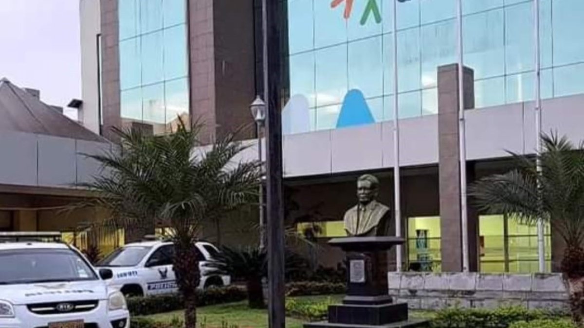 Un hombre fue asesinado en el interior de un hospital en Portoviejo, Manabí.