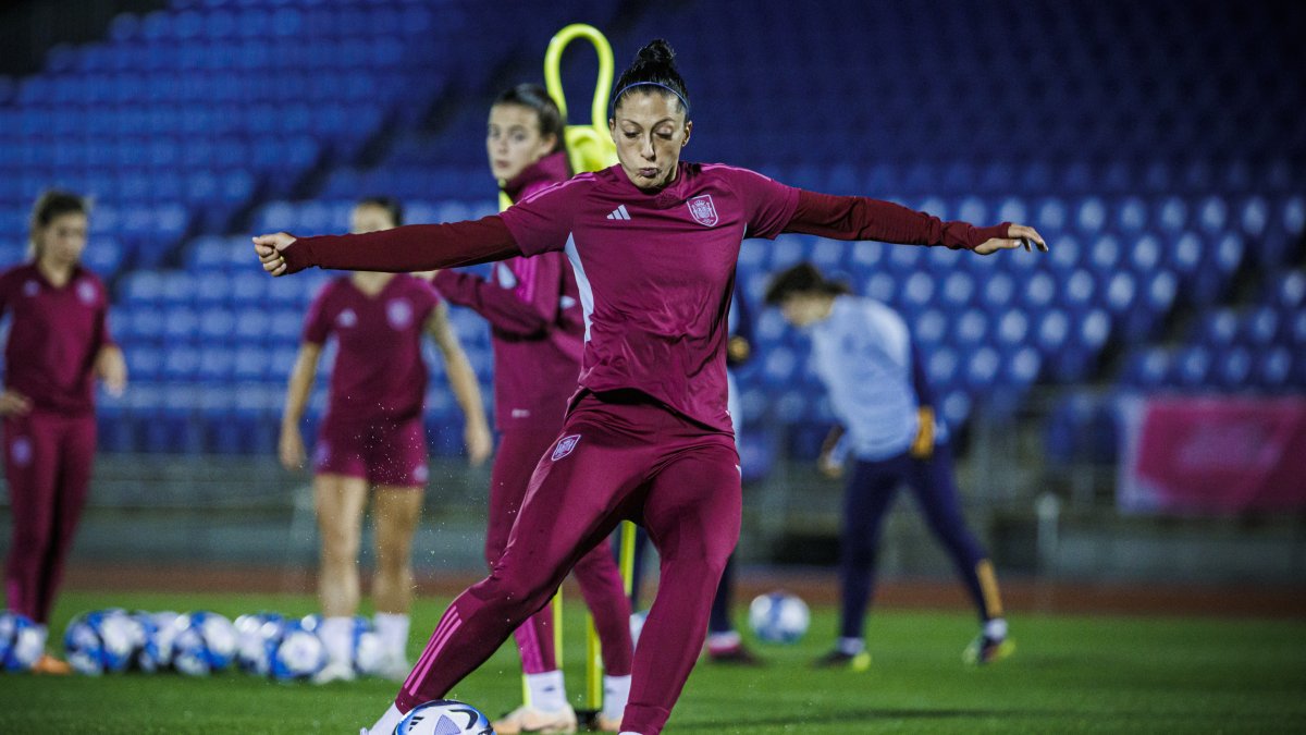 España ajusta detalles de definición previo al choque contra las suizas.