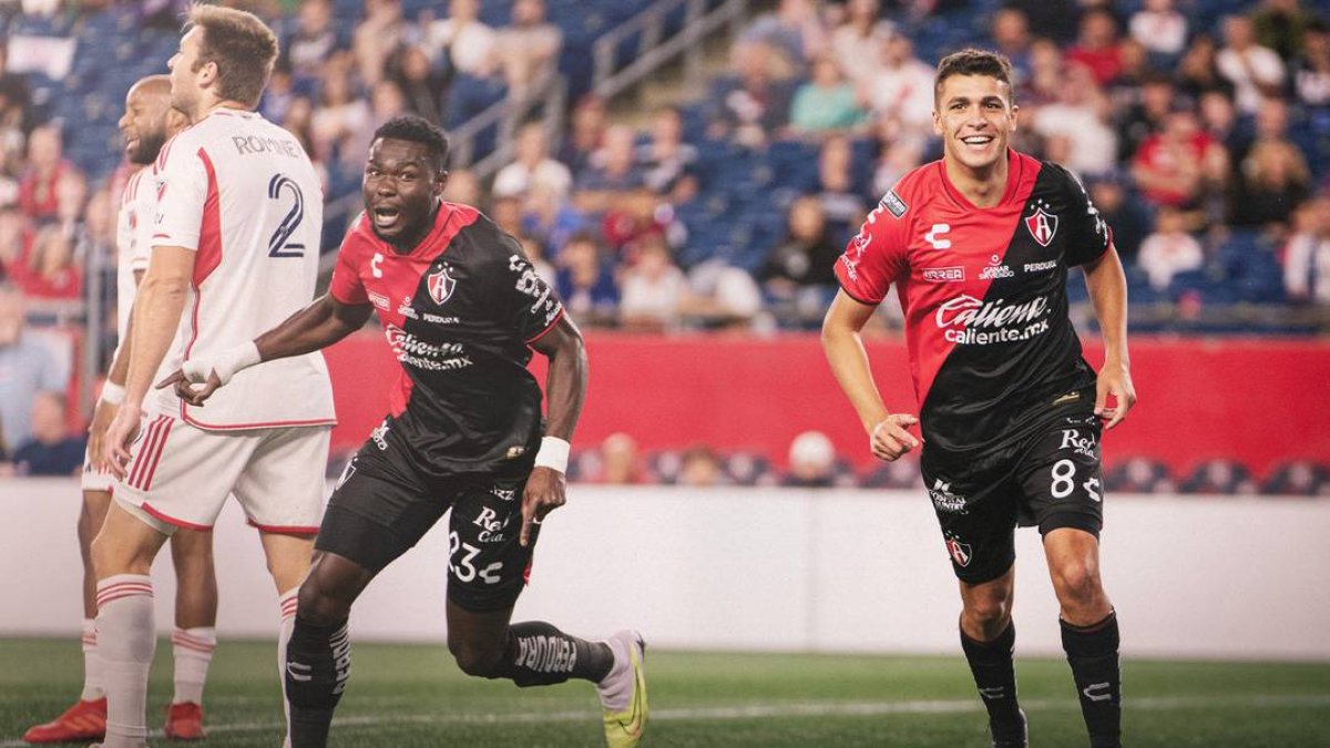 El delantero ecuatoriano anotó su segundo gol con la camiseta Atlas, pero quedó eliminado en los penales.