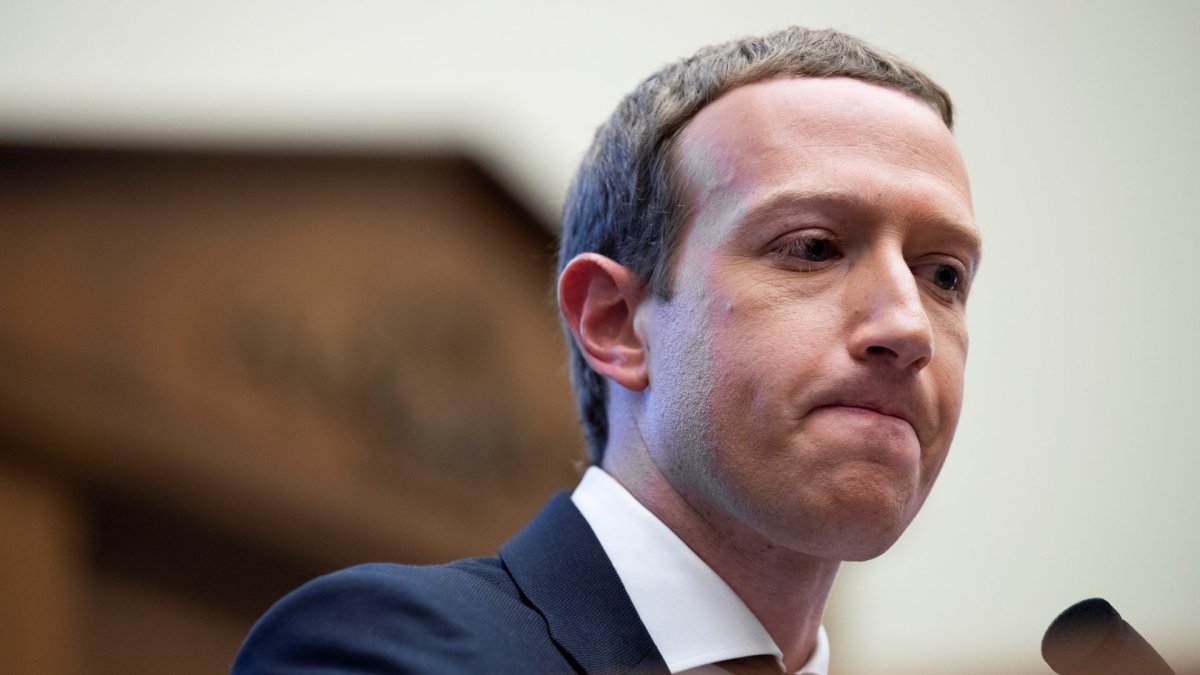 El multimillonario Zuckerberg, de 39 años, es presidente de Facebook, Instagram y Threads.