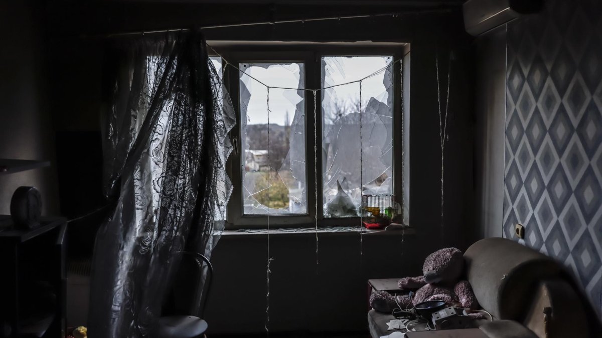 Imagen de archivo de la destrucción de una vivienda de un edificio de la región de Jerson.