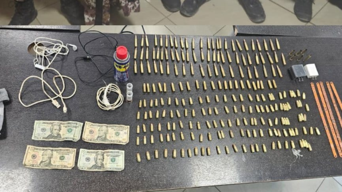 Los gendarmes se percataron que realmente no eran guías sino presos.