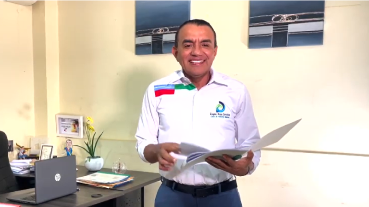 Manabí. Javier Pincay, alcalde de Portoviejo, dice que seguirá en su puesto pese al registro de la inhabilitación.