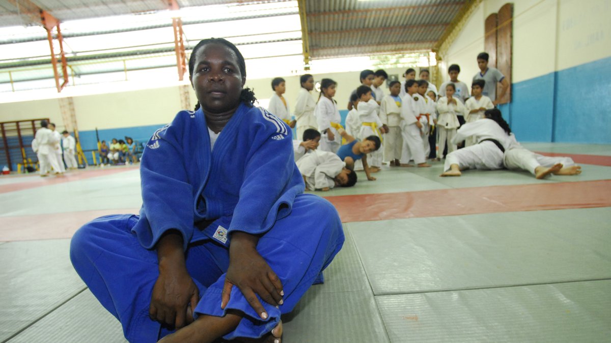 María Cangá estuvo ligada al deporte aún después del retiro de los tatamis. Fue formadora.