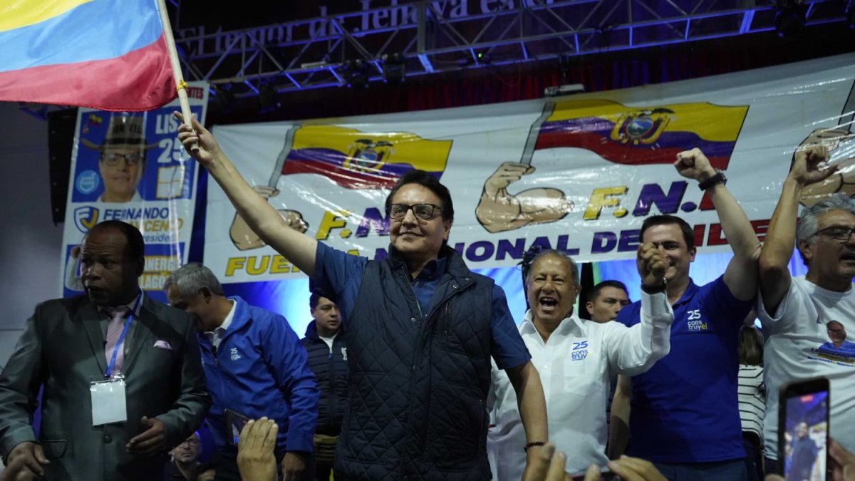 Villavicencio se encontraba en un mitin político cuando fue asesinado.