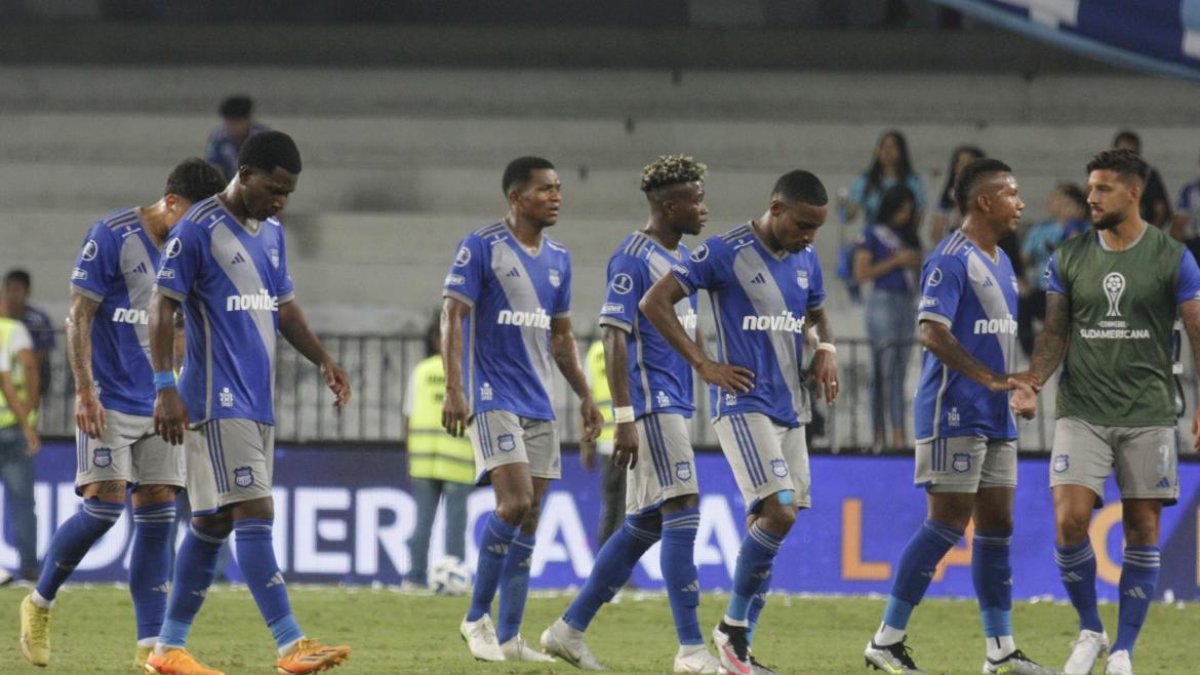 Emelec fue eliminado de la Copa Sudamericana y en la LigaPro se ubica en los últimos lugares.