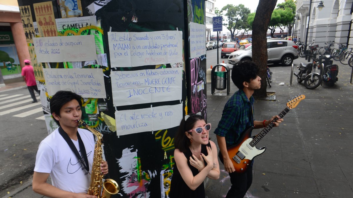 Protesta. Los exteriores de la Plaza de la Administración fueron el escenario.