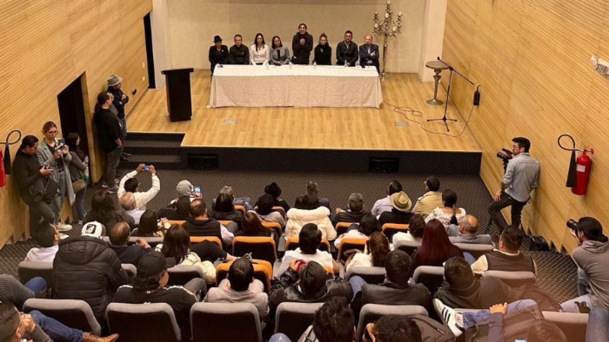 Yaku en reunión con sus simpatizantes este 10 de agosto.