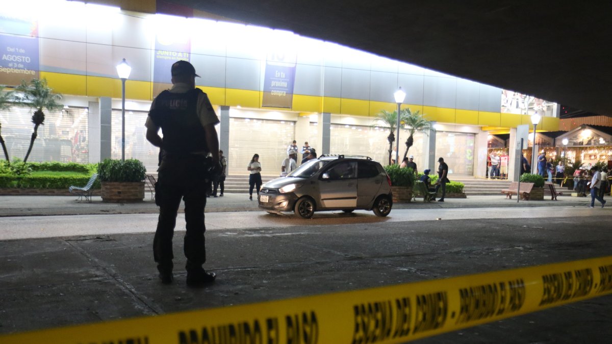 El crimen sucedió en un área comercial y transitada del norte de Guayaquil.