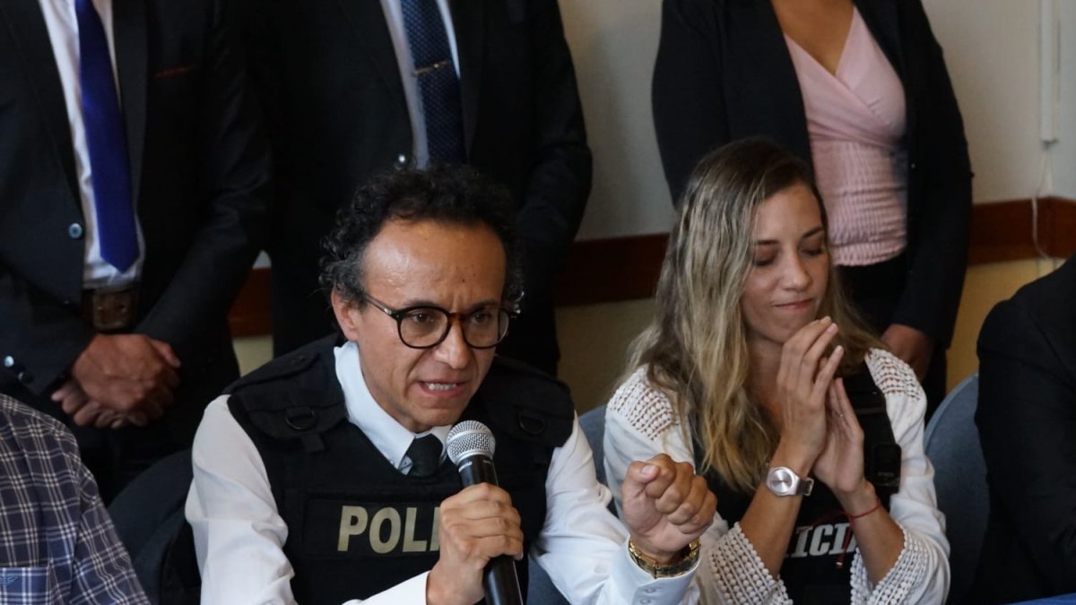 Zurita reemplazará a Villavicencio en los comicios del 20 de agosto.