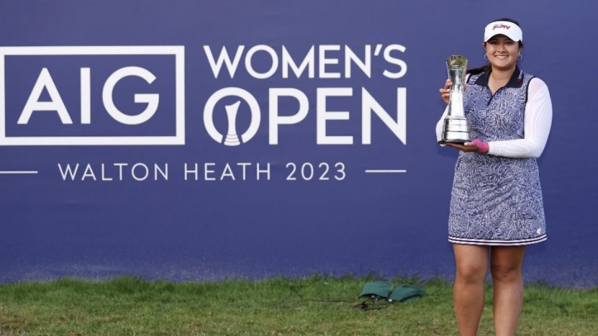 La estadounidense se logró  274 golpes totales.