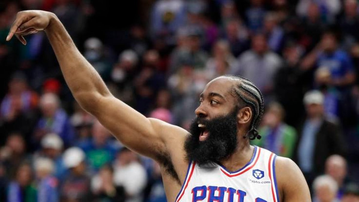 Harden le pertenece a los 76ers, pero pidió traspaso. Solo obtuvo negativas.