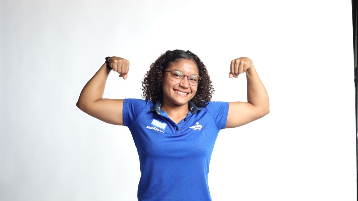 La pesista de 17 años fue quinta en el Mundial.