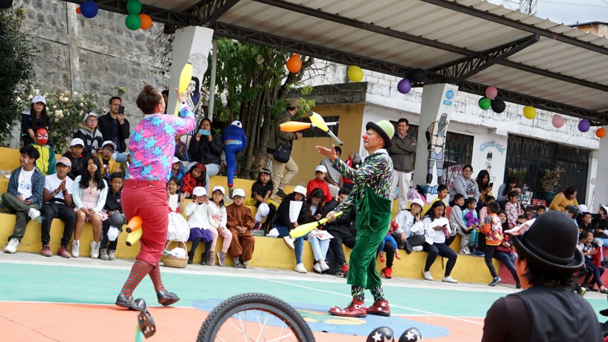 Actividades. Una de las clausuras de estos vacacionales incluyó teatro y actos circenses.