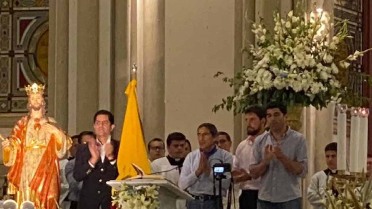 Todos los aspirantes a la presidencia de la República del Ecuador fueron convocados, pero solo asistieron cuatro.