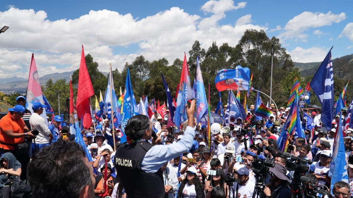 No todos los candidatos contaron con ayuda. Algunos tuvieron que personalmente gestionar su campaña.