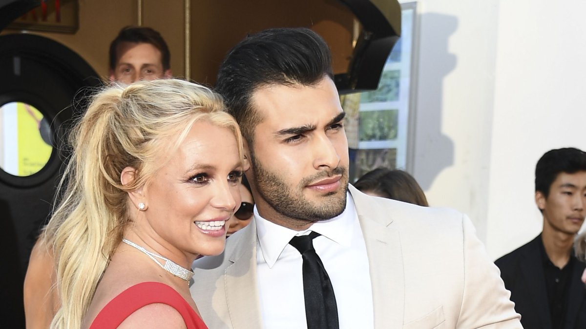 Britney Spears y Sam Asghari cuando lucían felices y enamorados.