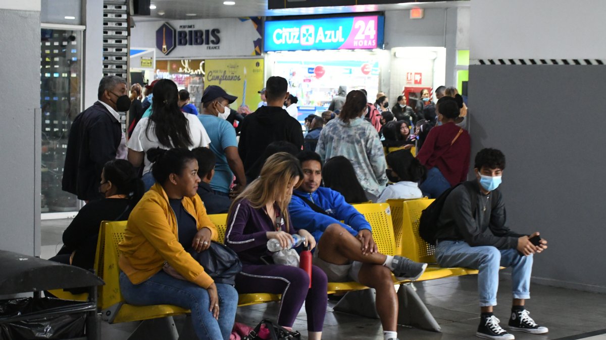 Situación. Miles de personas viajarán desde Guayaquil.