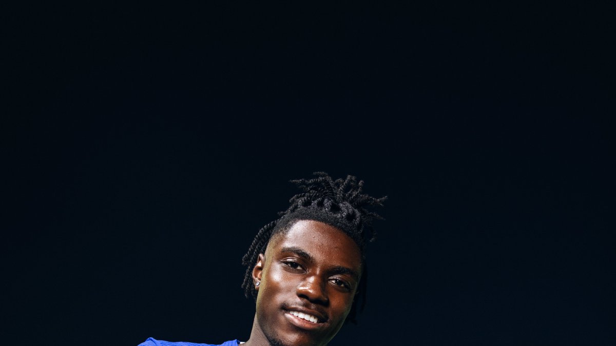 El Belga será compañero de Moisés Caicedo.